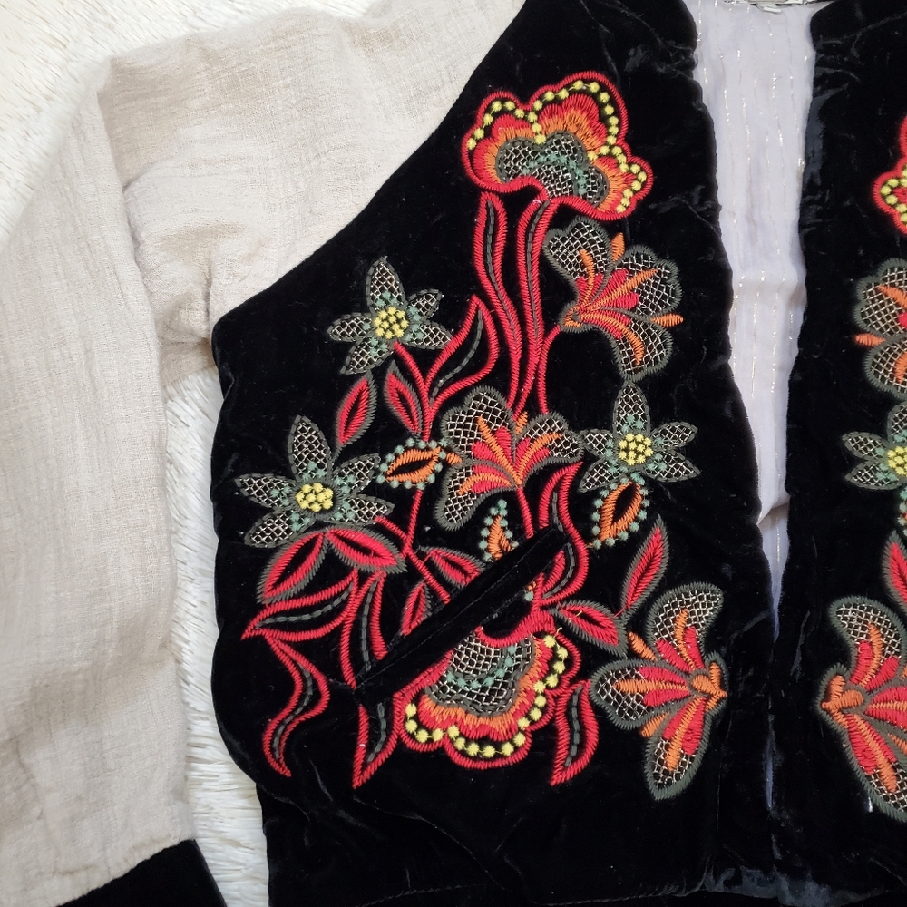 Gimmicks Floral Velvet Embroidery Bomber Jacket Size Large - Picture 5 of 16
